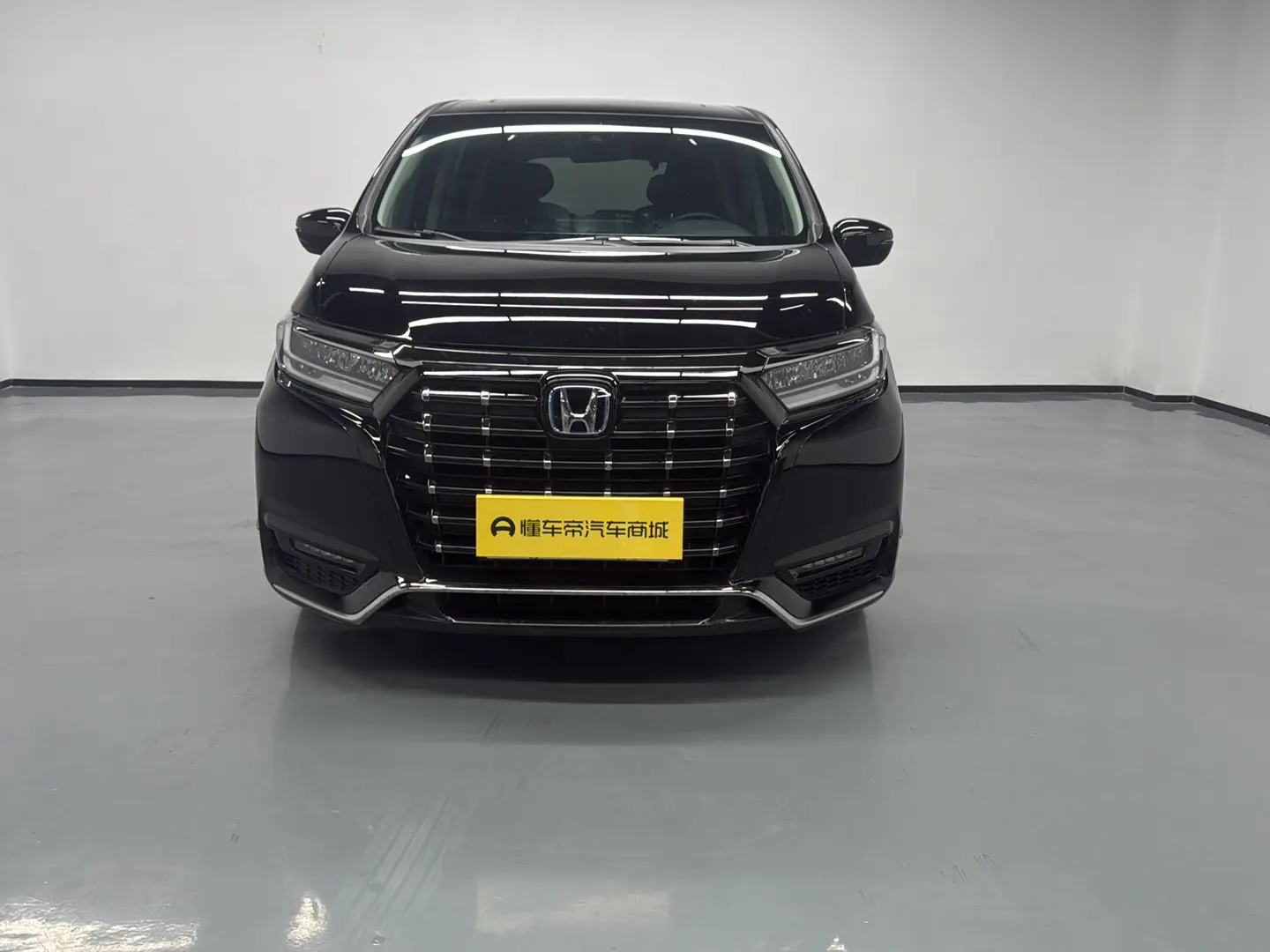 Honda Elysion (Alison)  из Китая