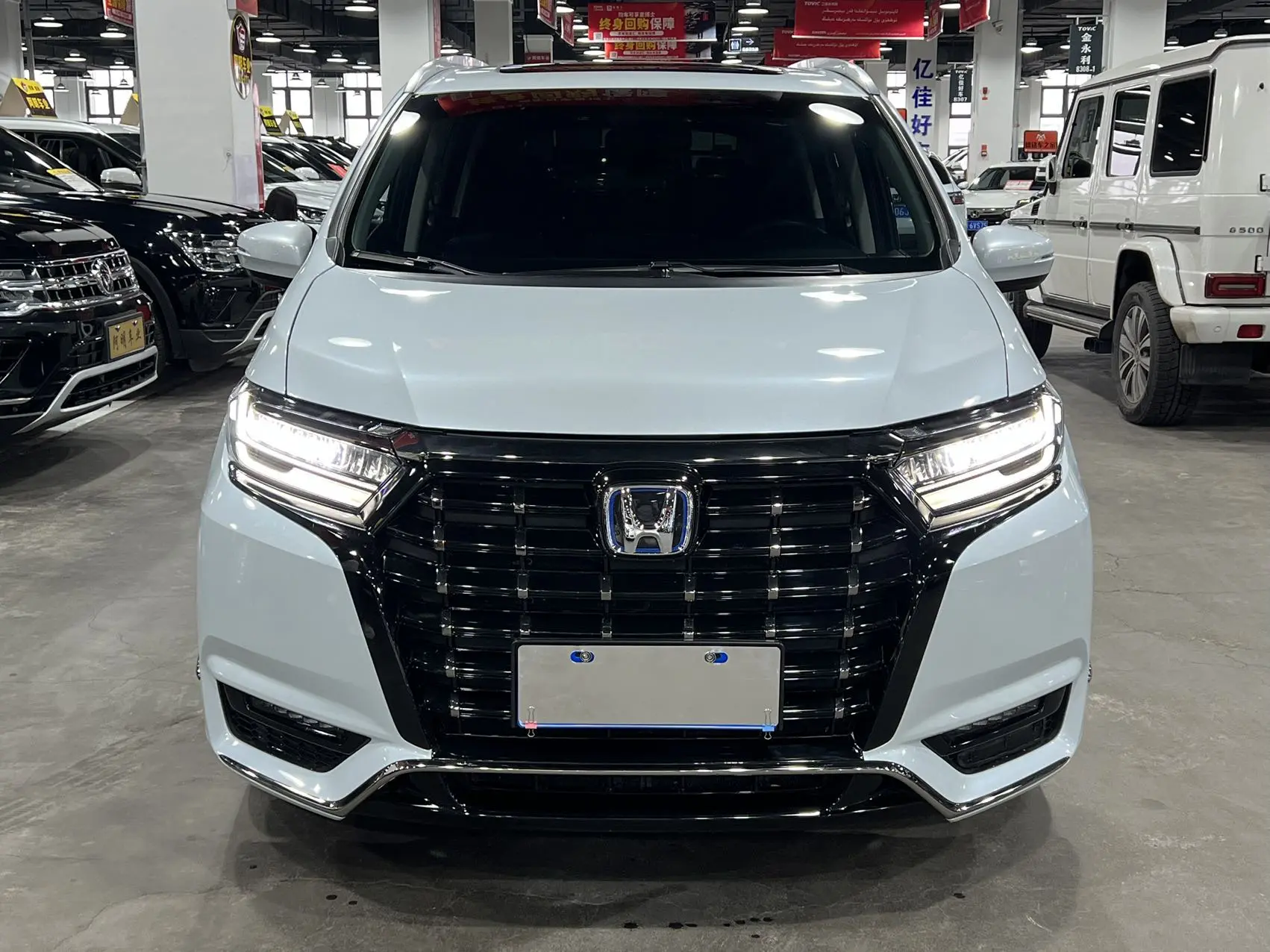 Honda Elysion (Alison)  из Китая