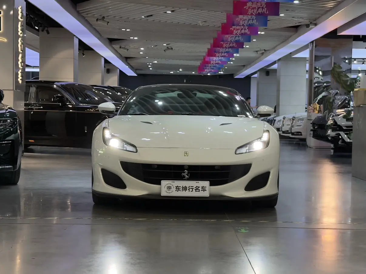 Ferrari Portofino  из Китая
