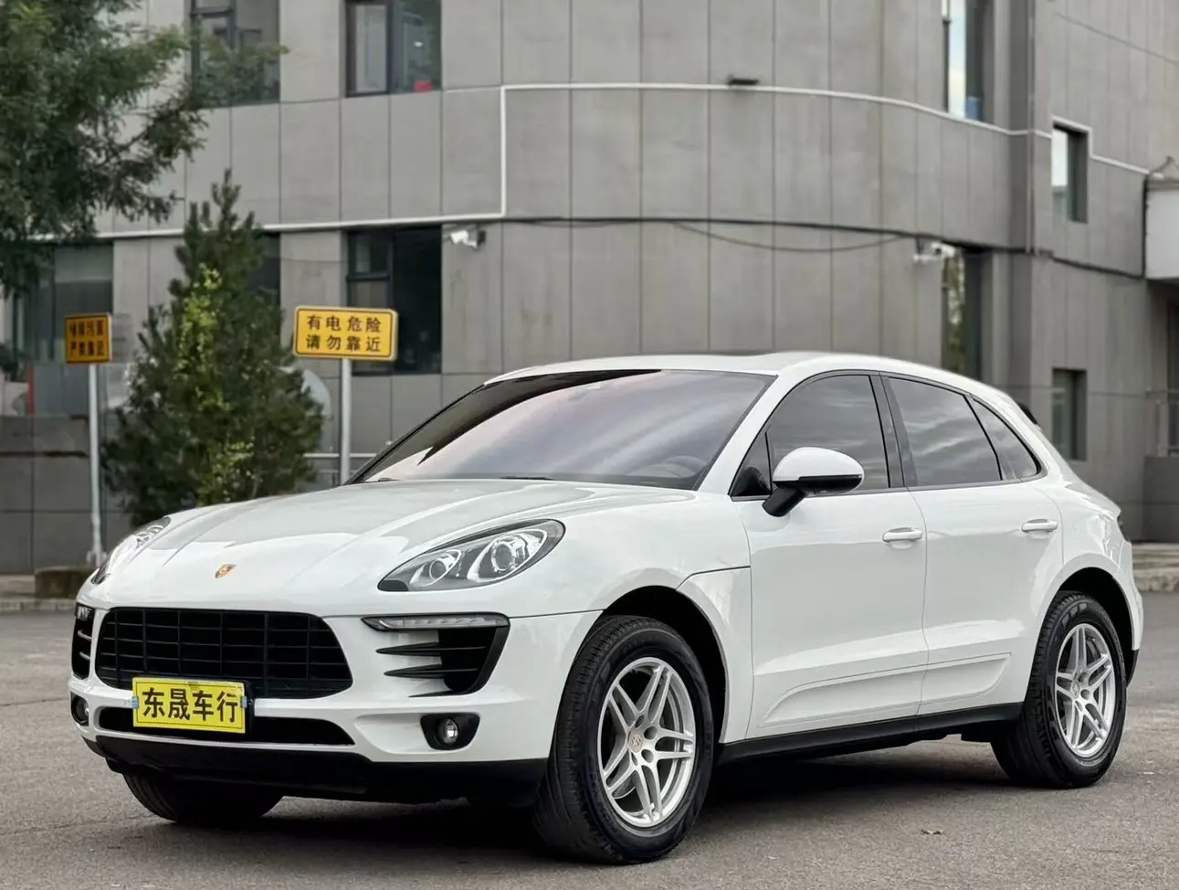 Porsche Macan  из Китая