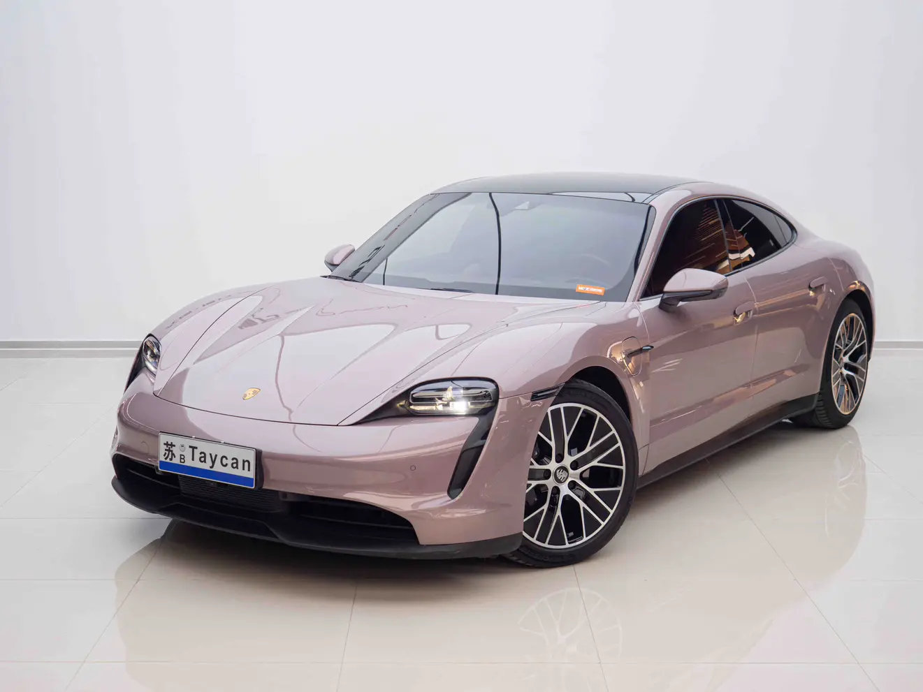 Porsche Taycan  из Китая
