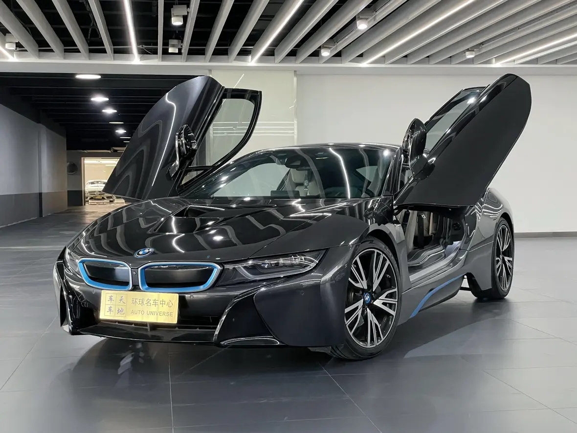 BMW i8  из Китая