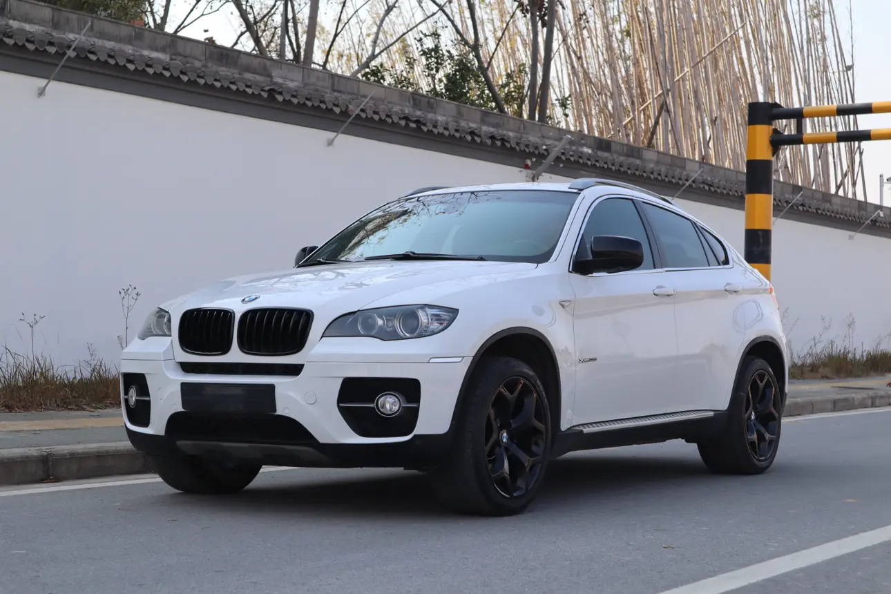 BMW X6  из Китая
