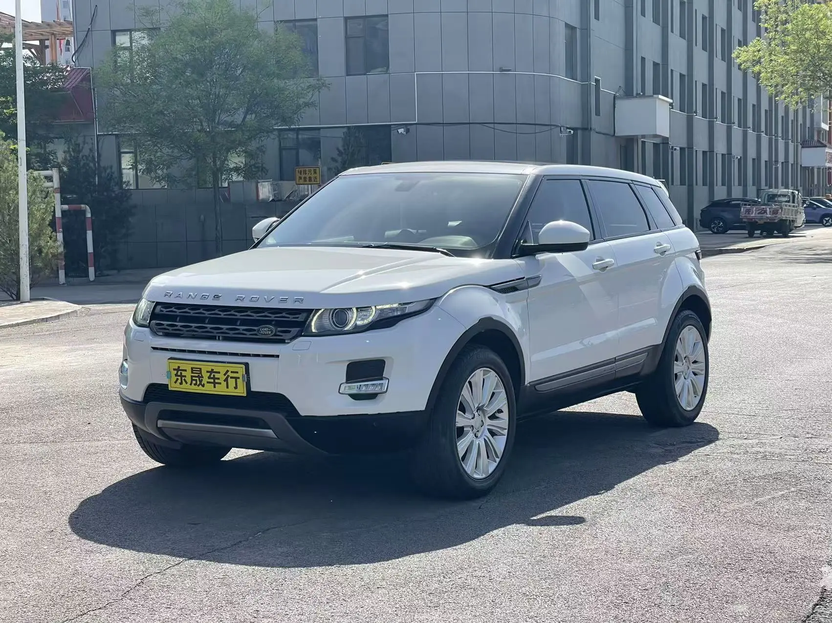 Land Rover Range Rover Evoque  из Китая
