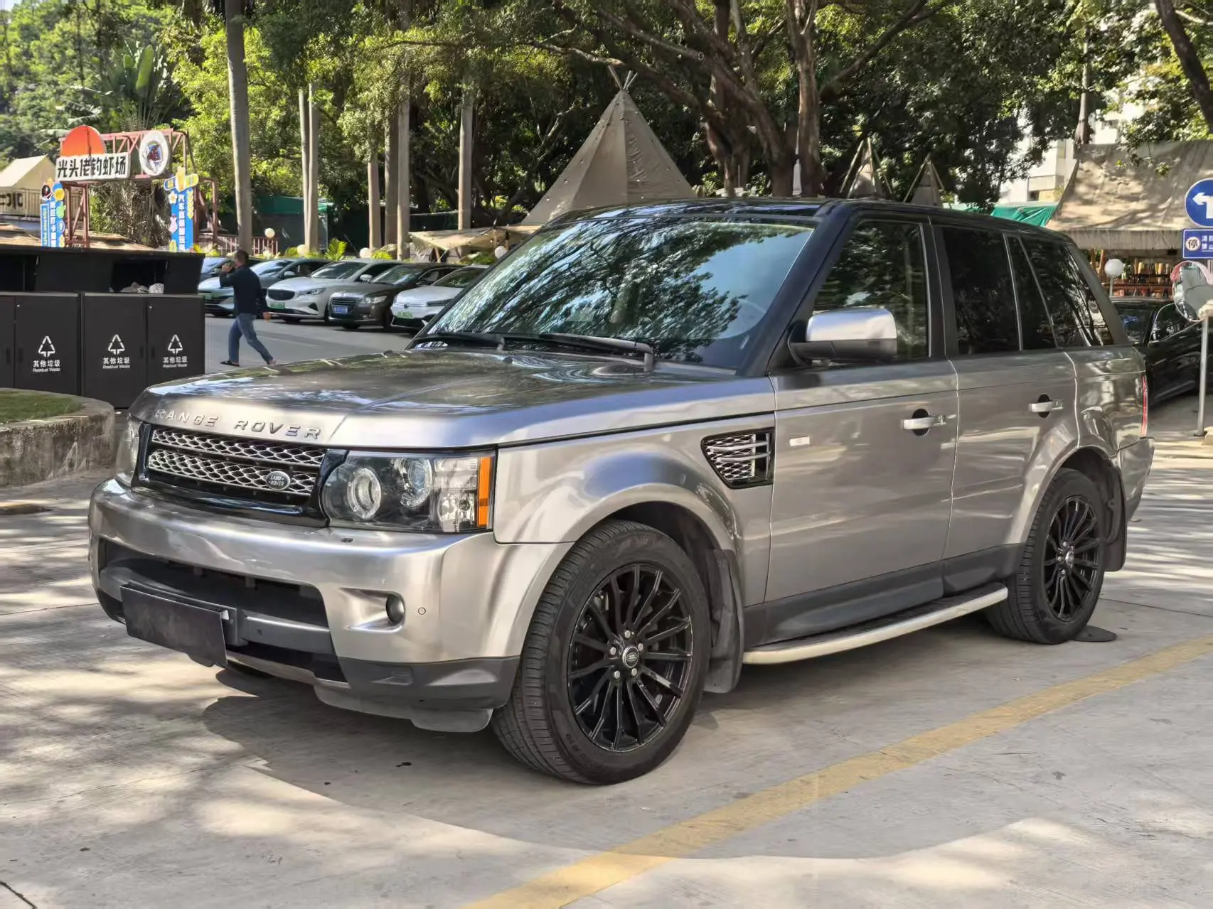 Land Rover Range Rover Sport  из Китая