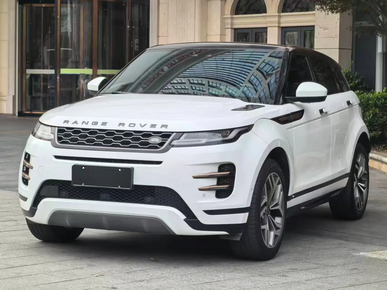 Land Rover Range Rover Evoque  из Китая