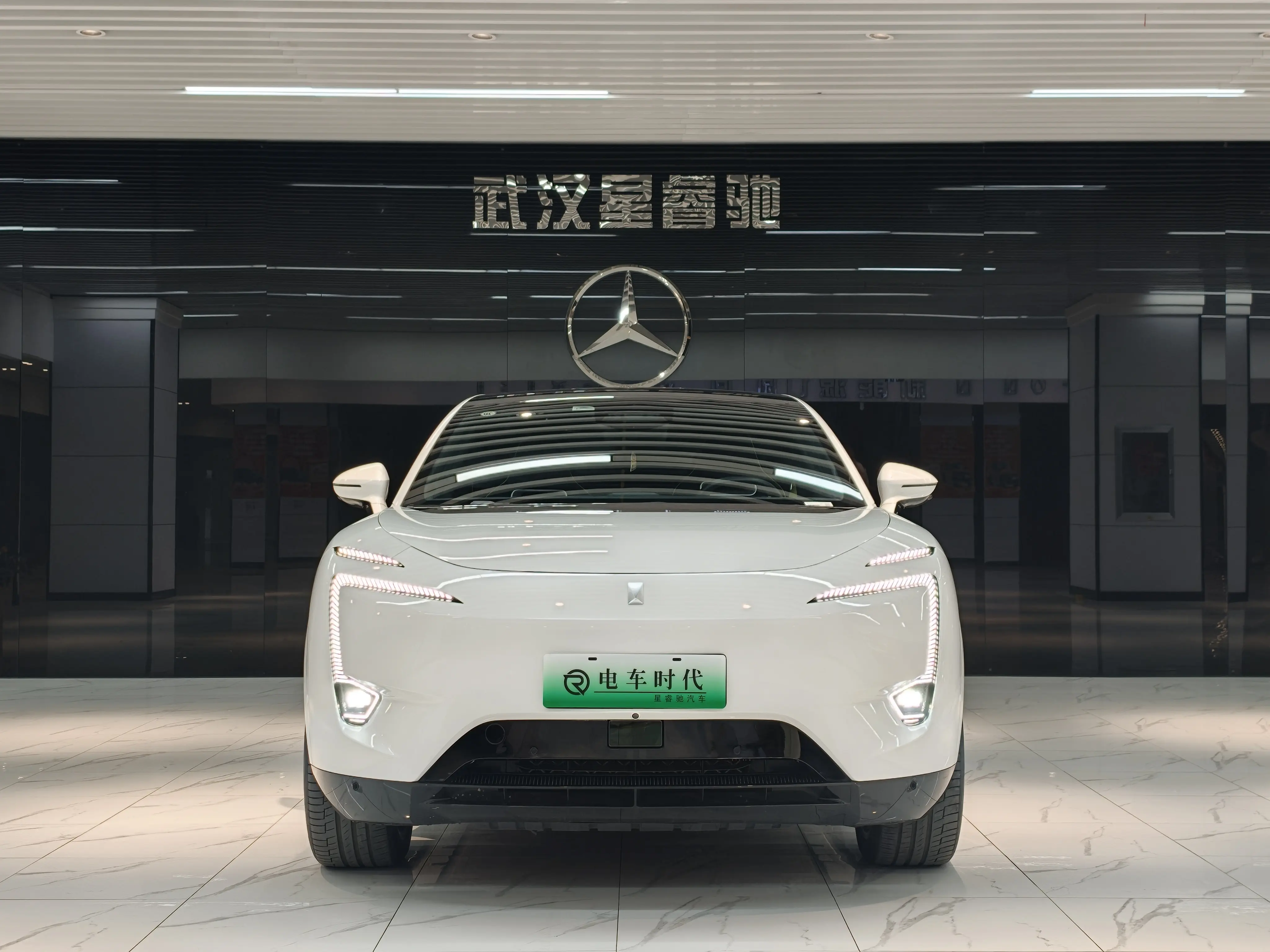 AVATR 11  из Китая