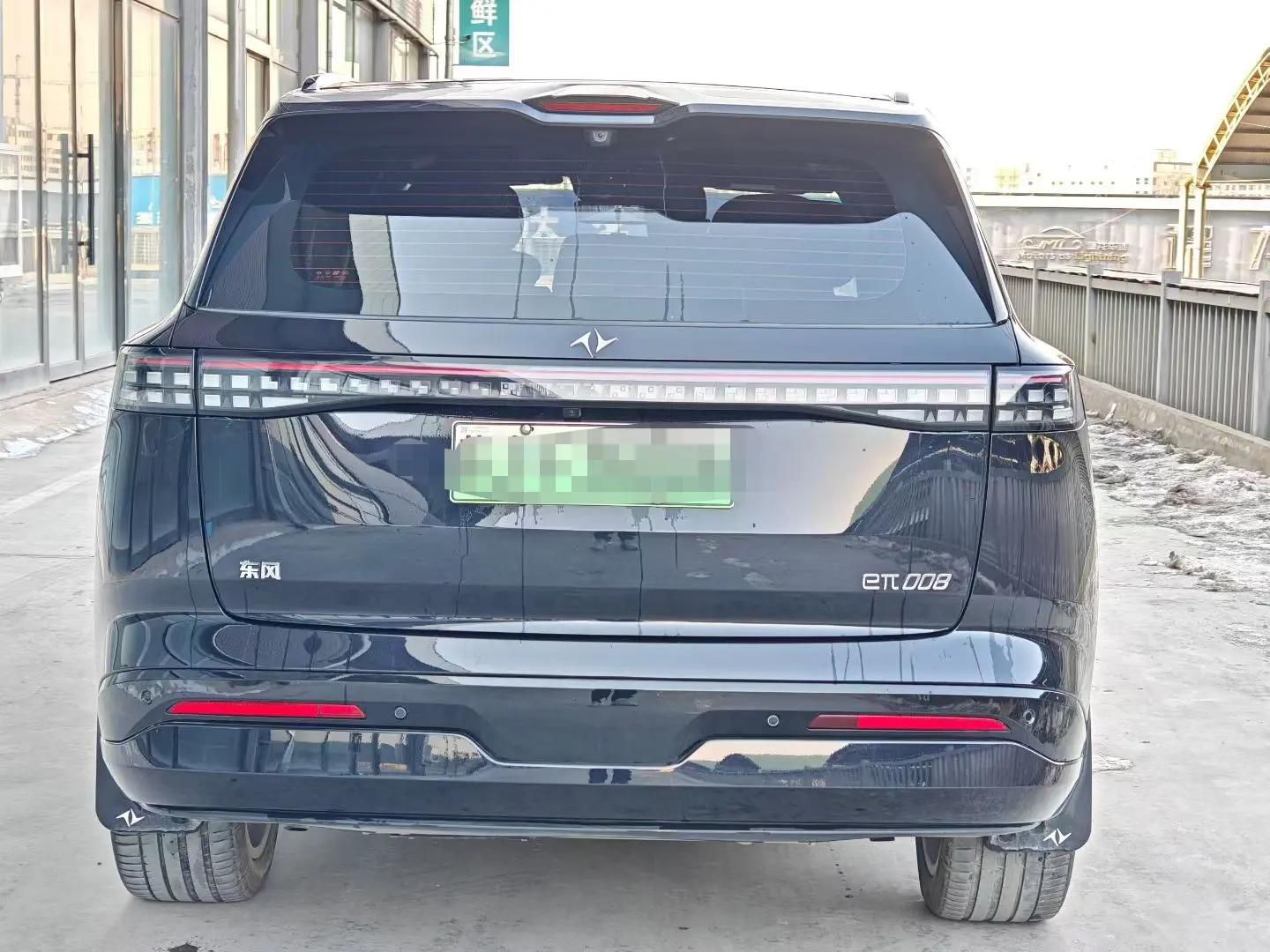 Dongfeng Eπ008  из Китая