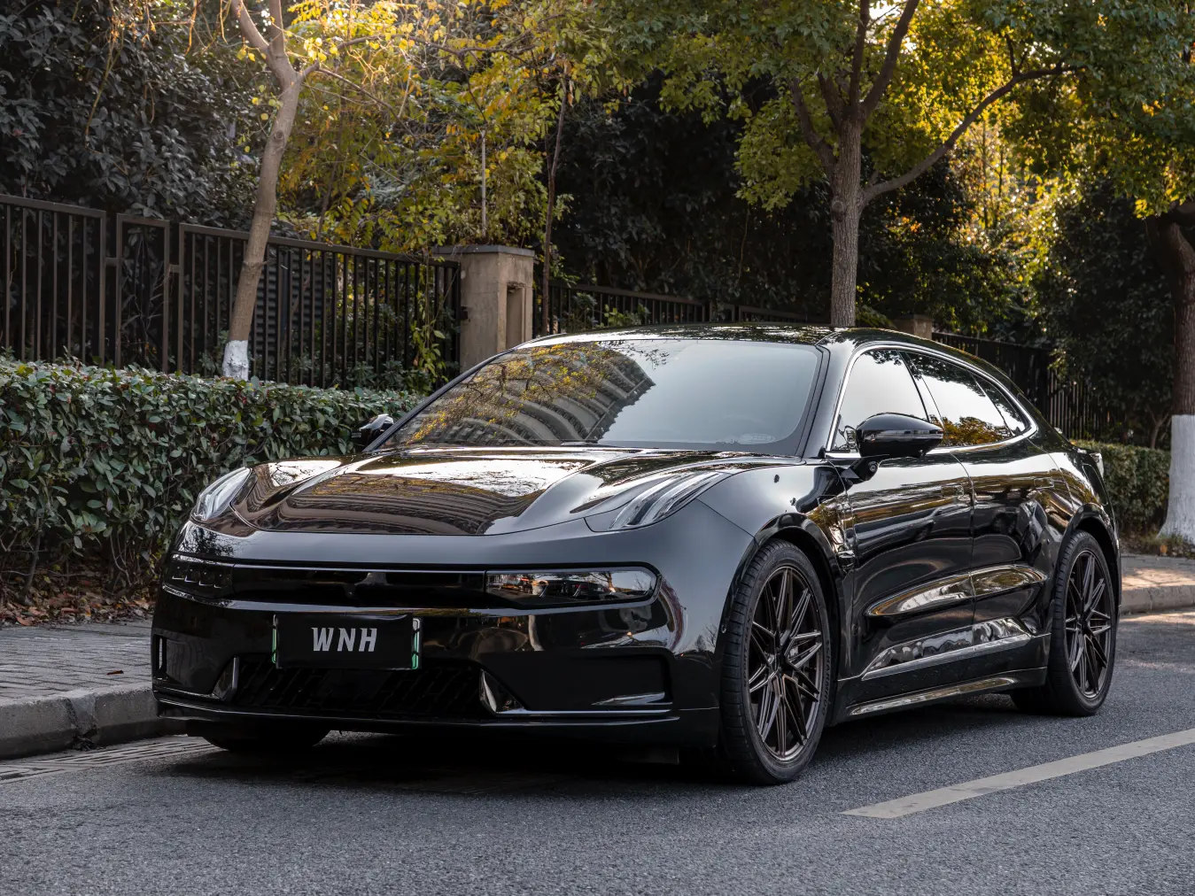 ZEEKR 001  из Китая