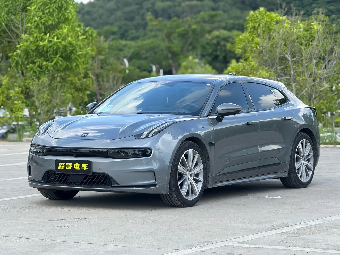 ZEEKR 001  из Китая