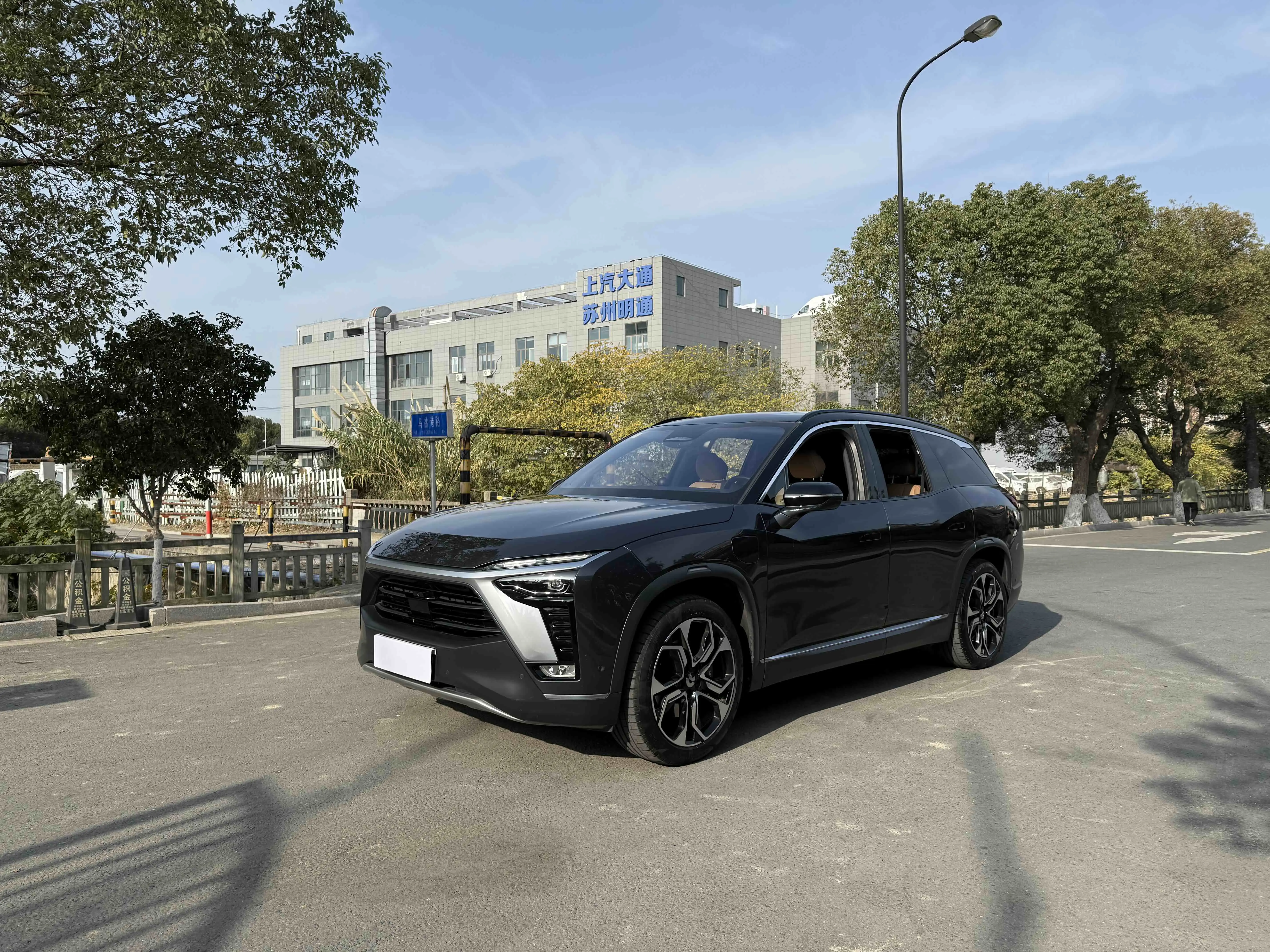 NIO ES8  из Китая