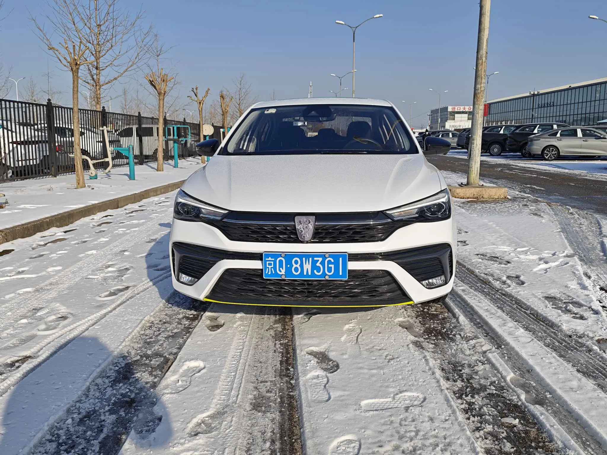 Roewe i5  из Китая