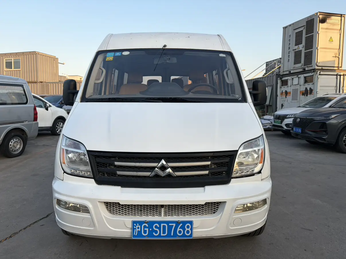 Datong Xintu V80  из Китая