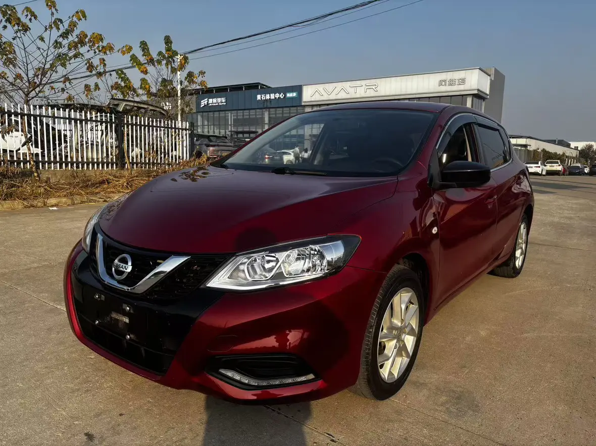 Nissan Tiida  из Китая