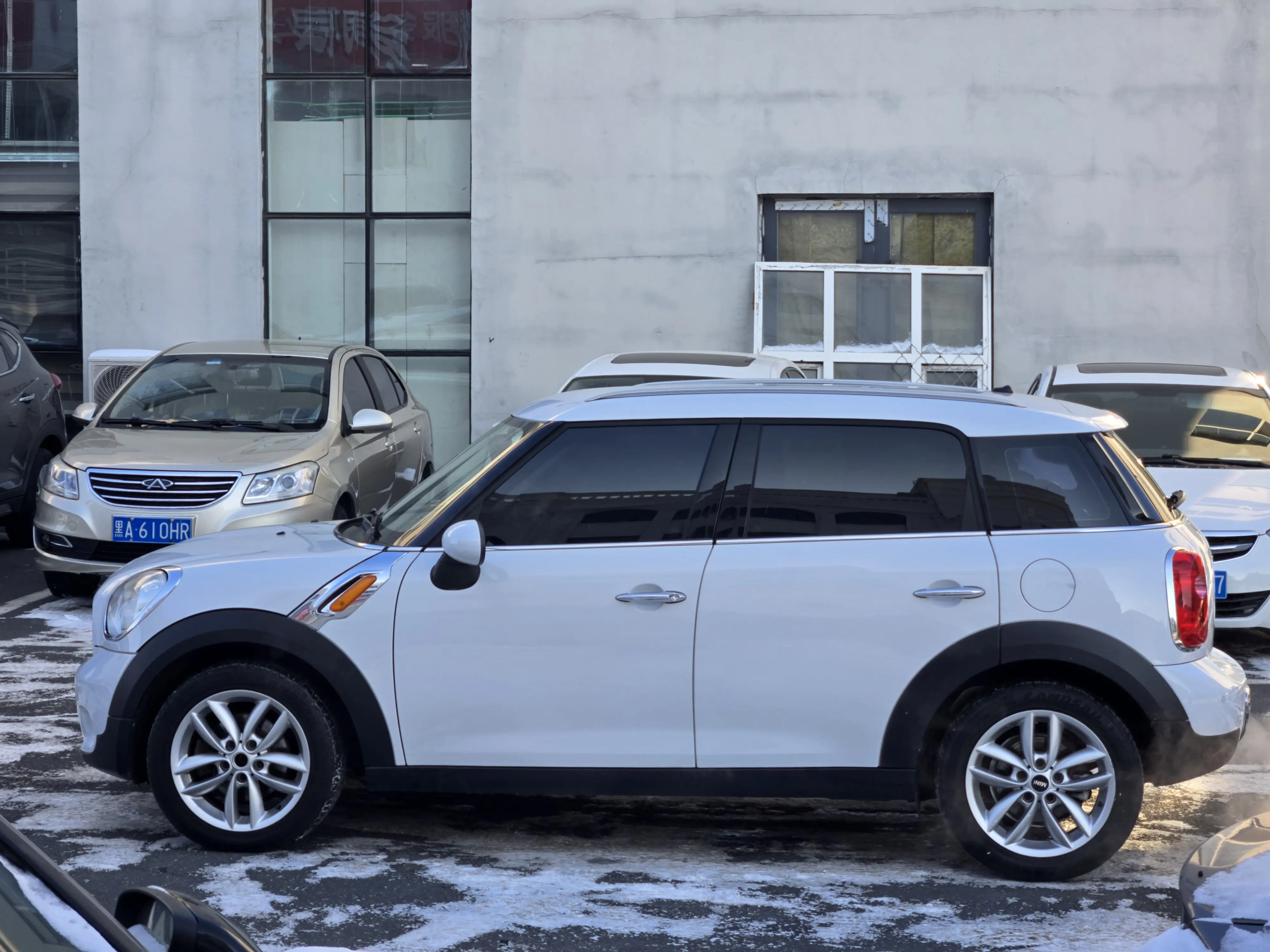 MINI COUNTRYMAN  из Китая