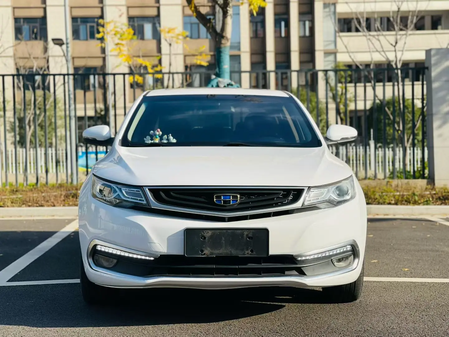 Geely Emgrand GL  из Китая