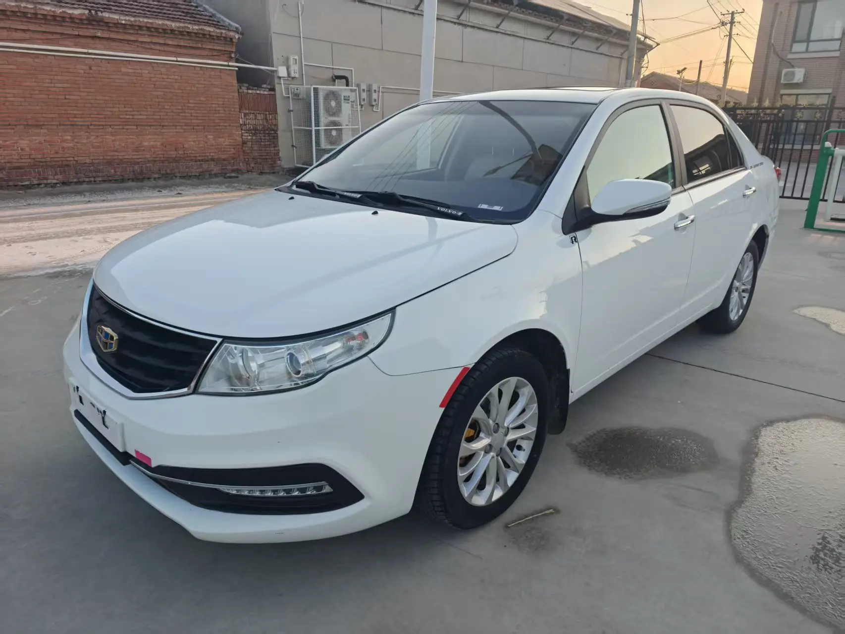 Geely Vision  из Китая