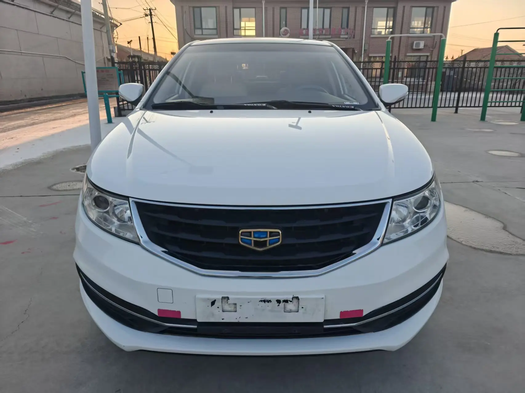 Geely Vision  из Китая