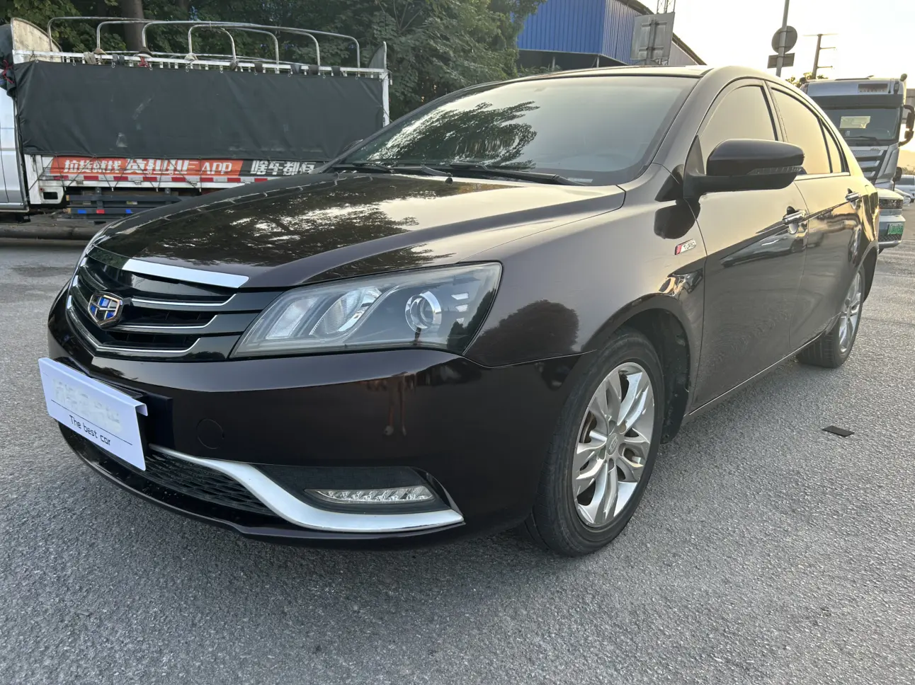 Geely Emgrand  из Китая