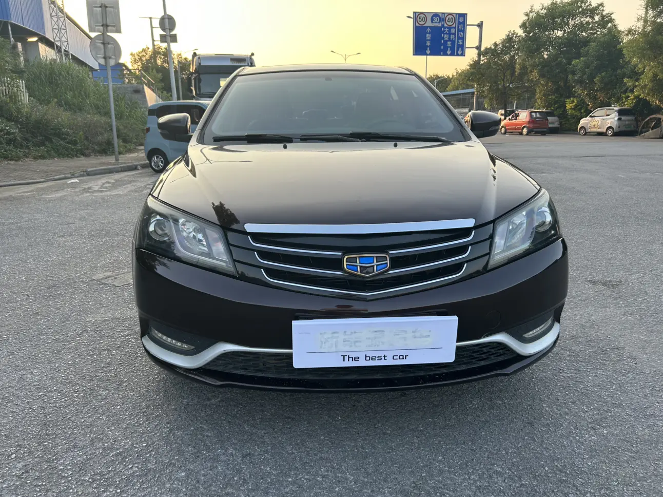 Geely Emgrand  из Китая