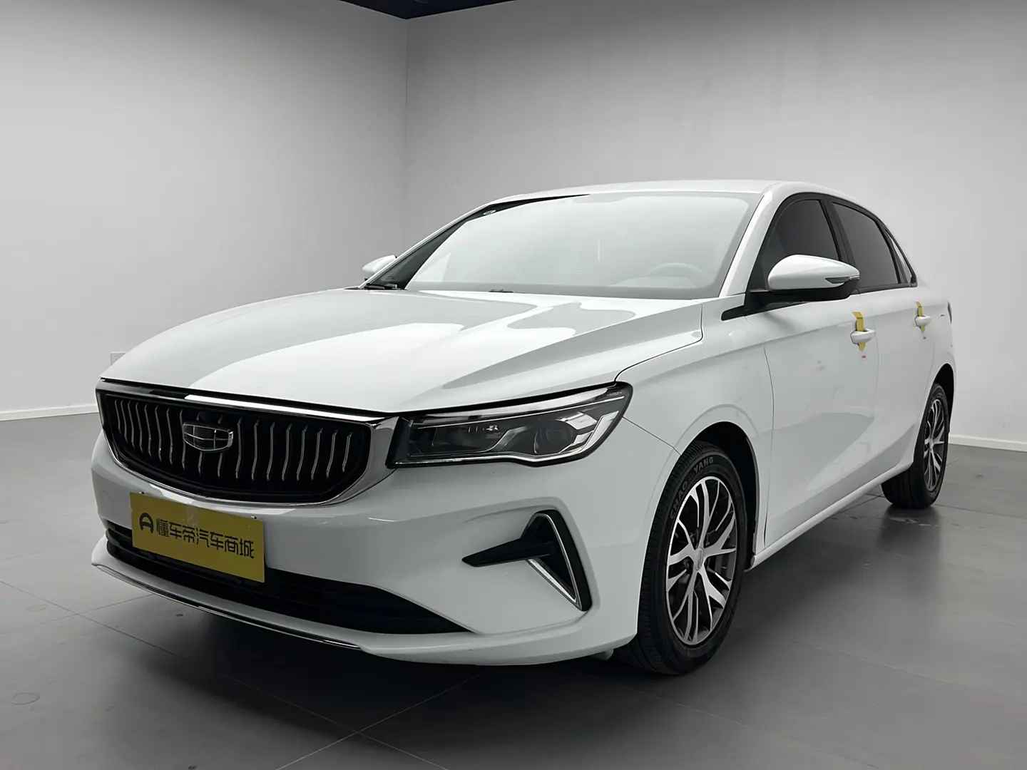 Geely Emgrand  из Китая