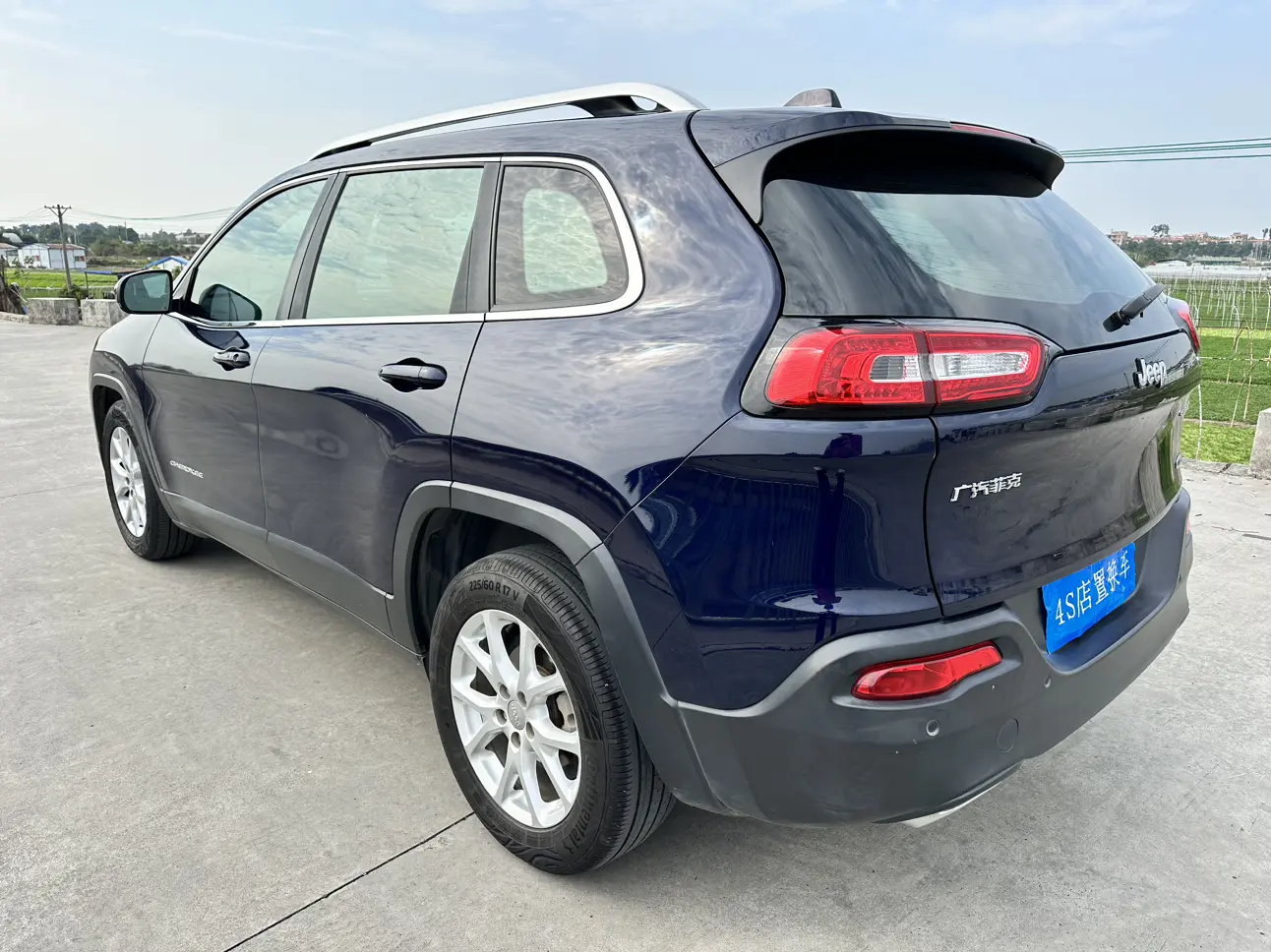 Jeep Cherokee  из Китая