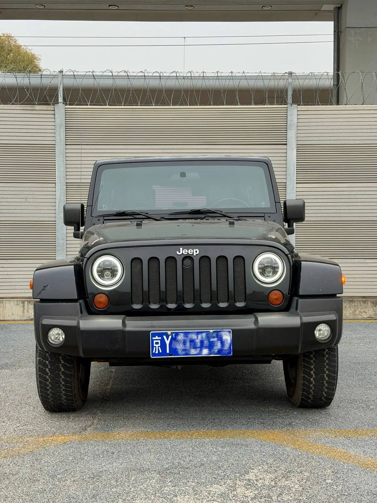 Jeep Wrangler  из Китая