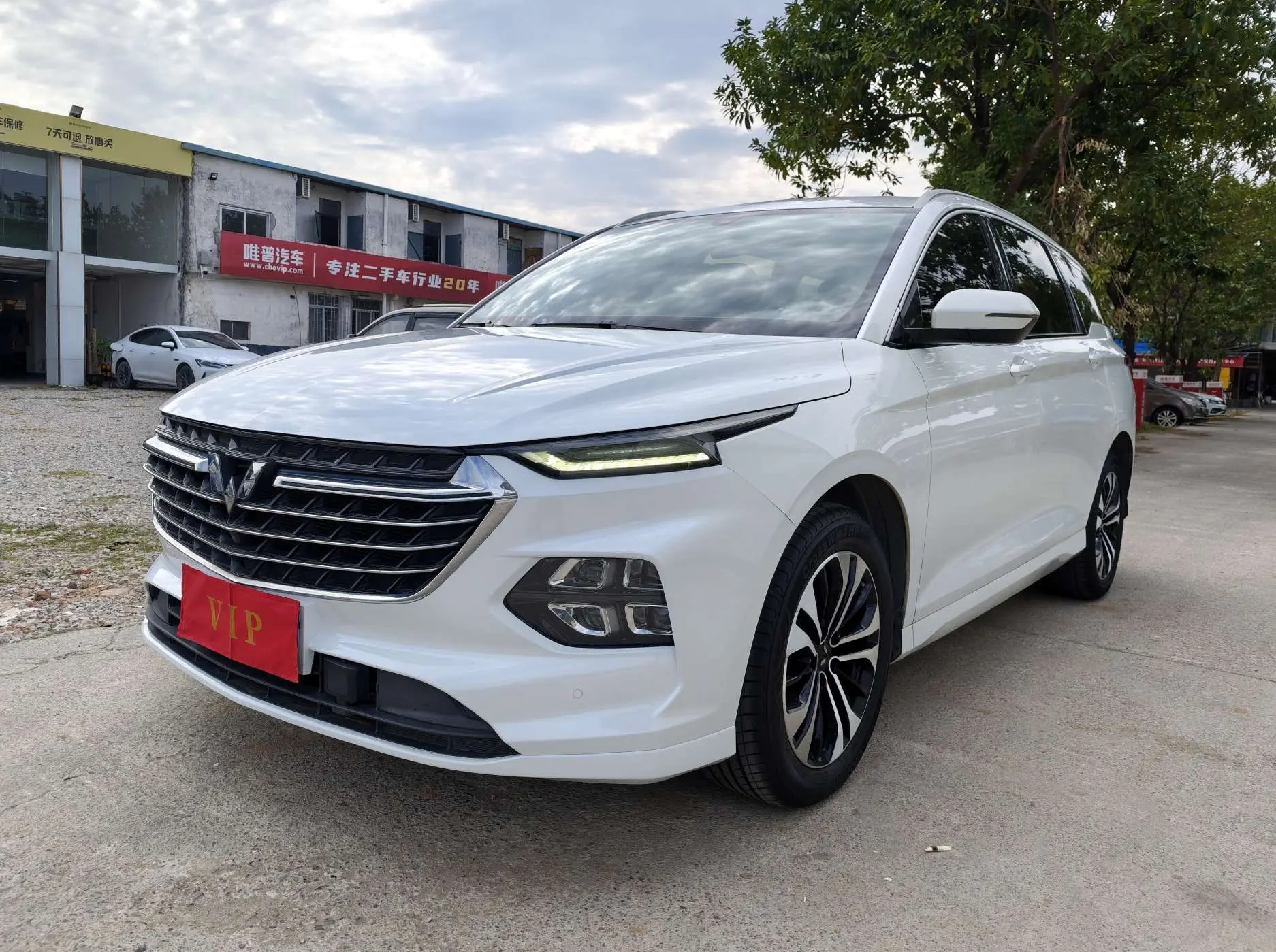 Wuling Capgemini Victory  из Китая