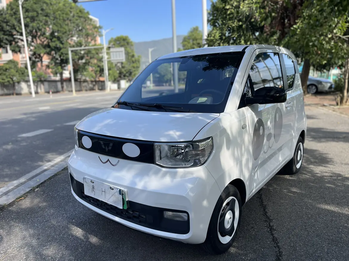 Wuling Hongguang MINIEV  из Китая