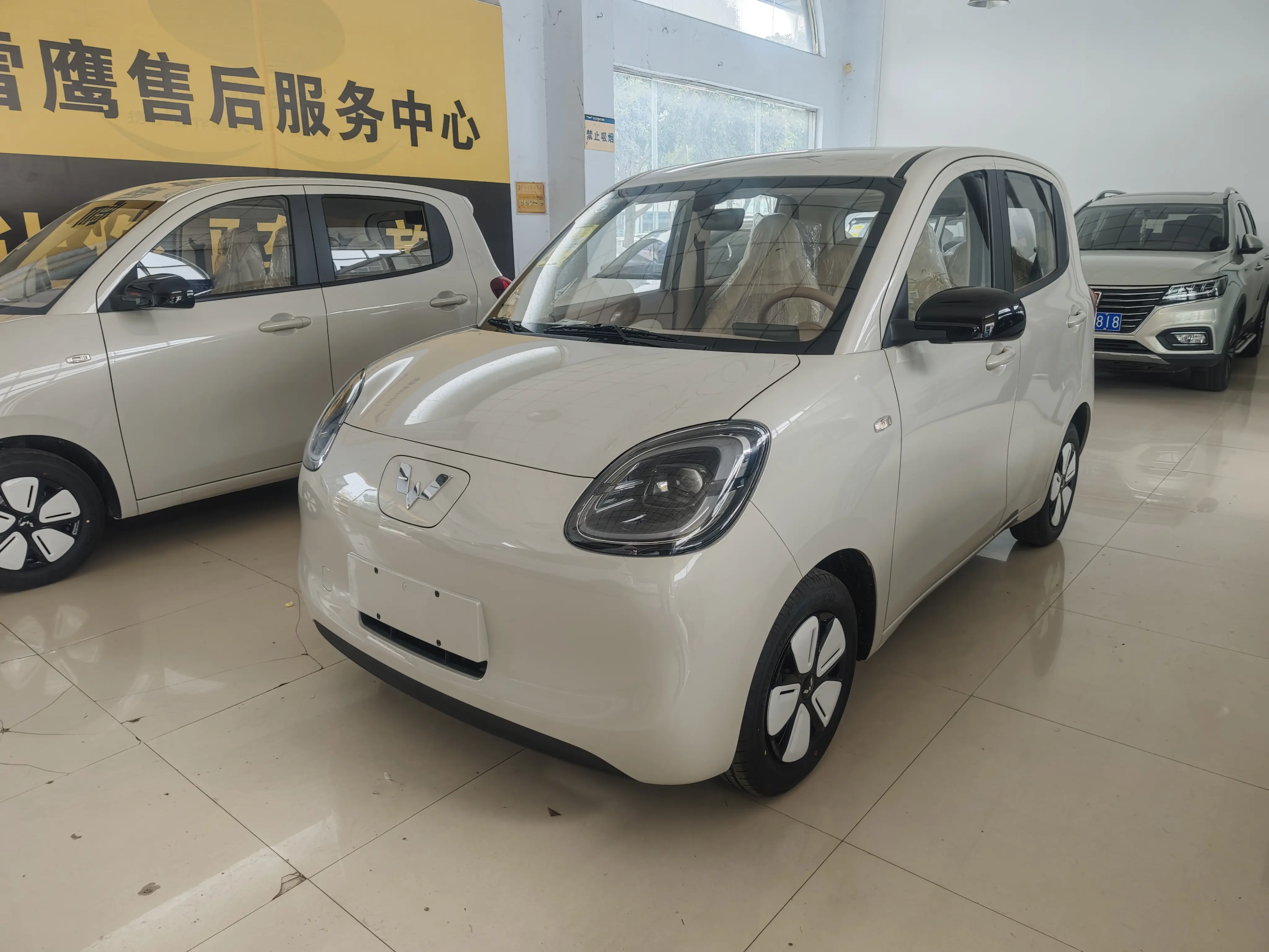 Wuling Hongguang MINIEV  из Китая