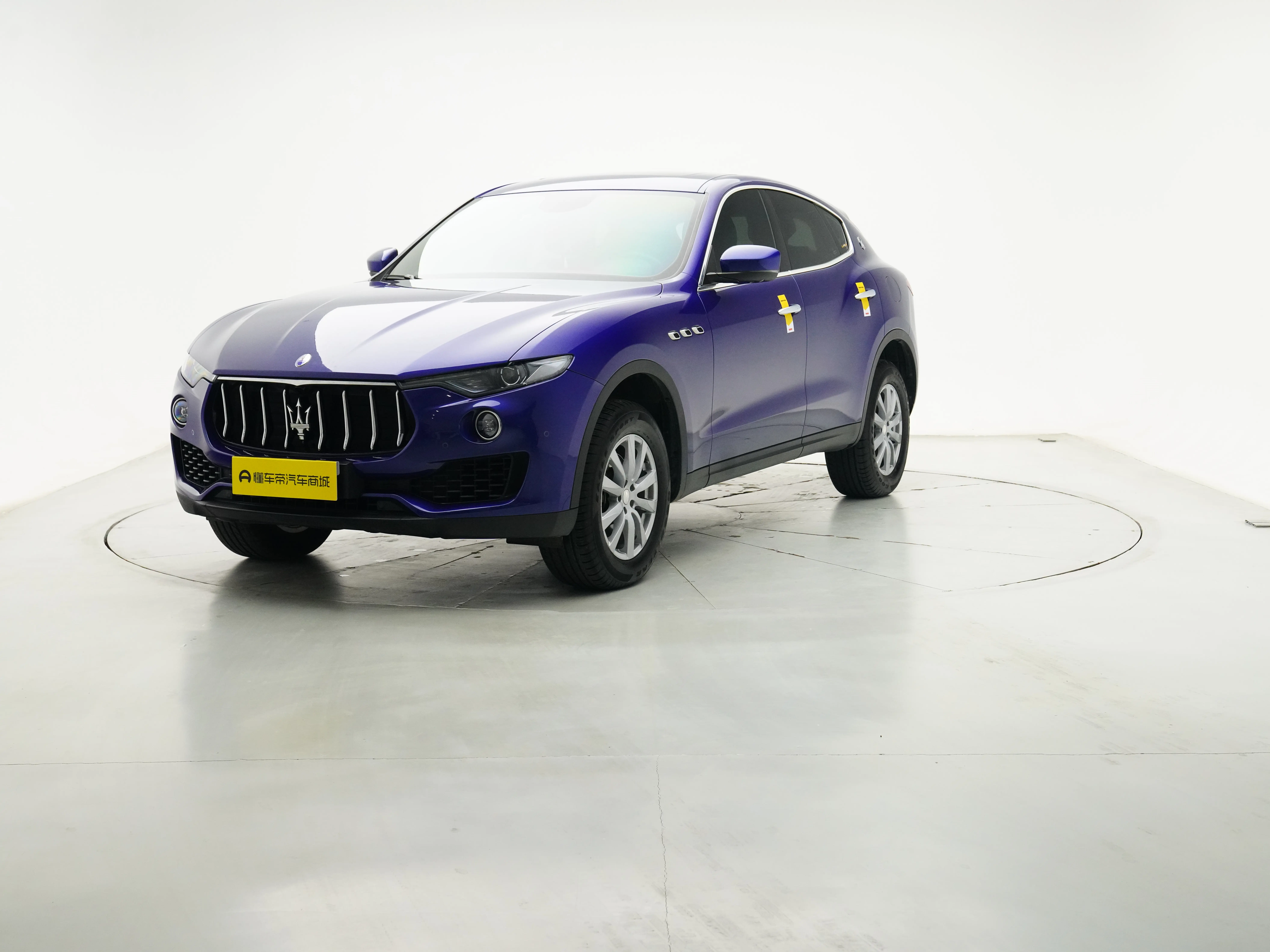 Maserati Levante  из Китая