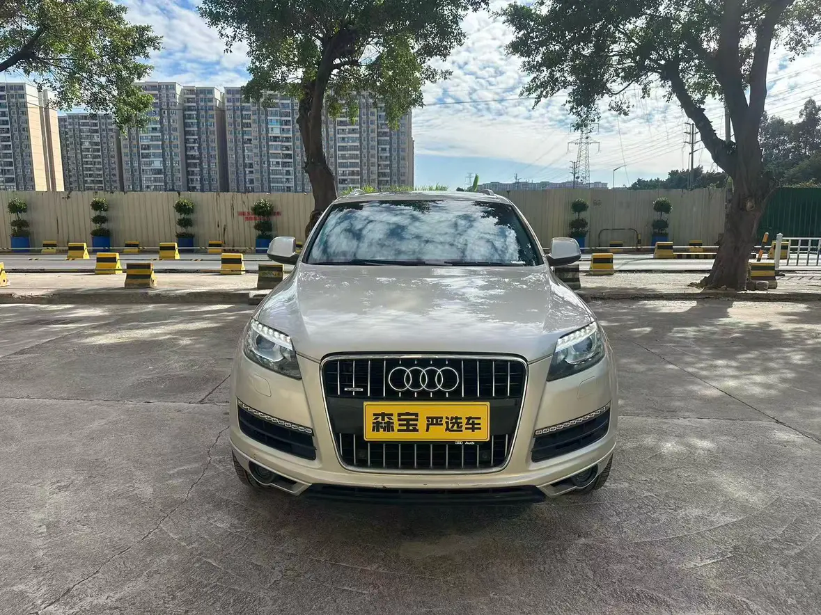 Audi Q7  из Китая