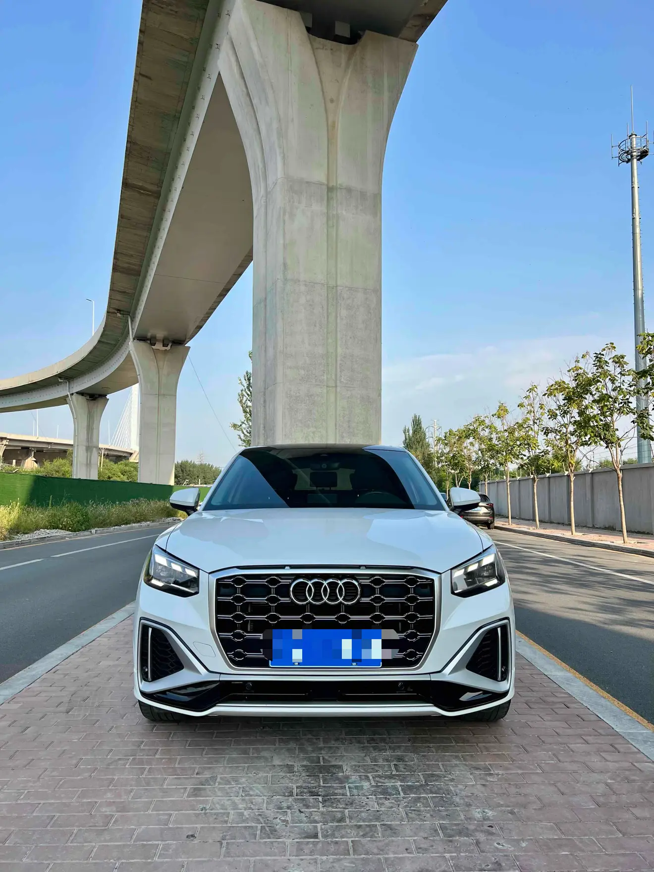 Audi Q2L  из Китая