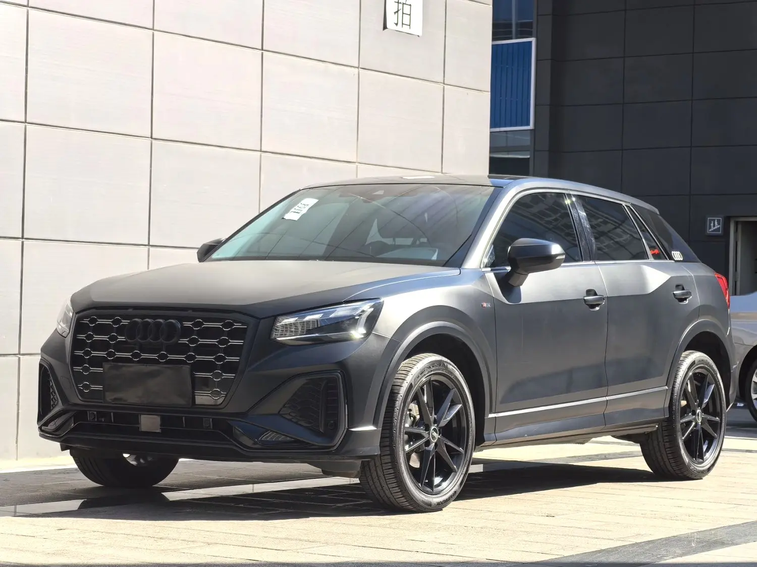 Audi Q2L  из Китая