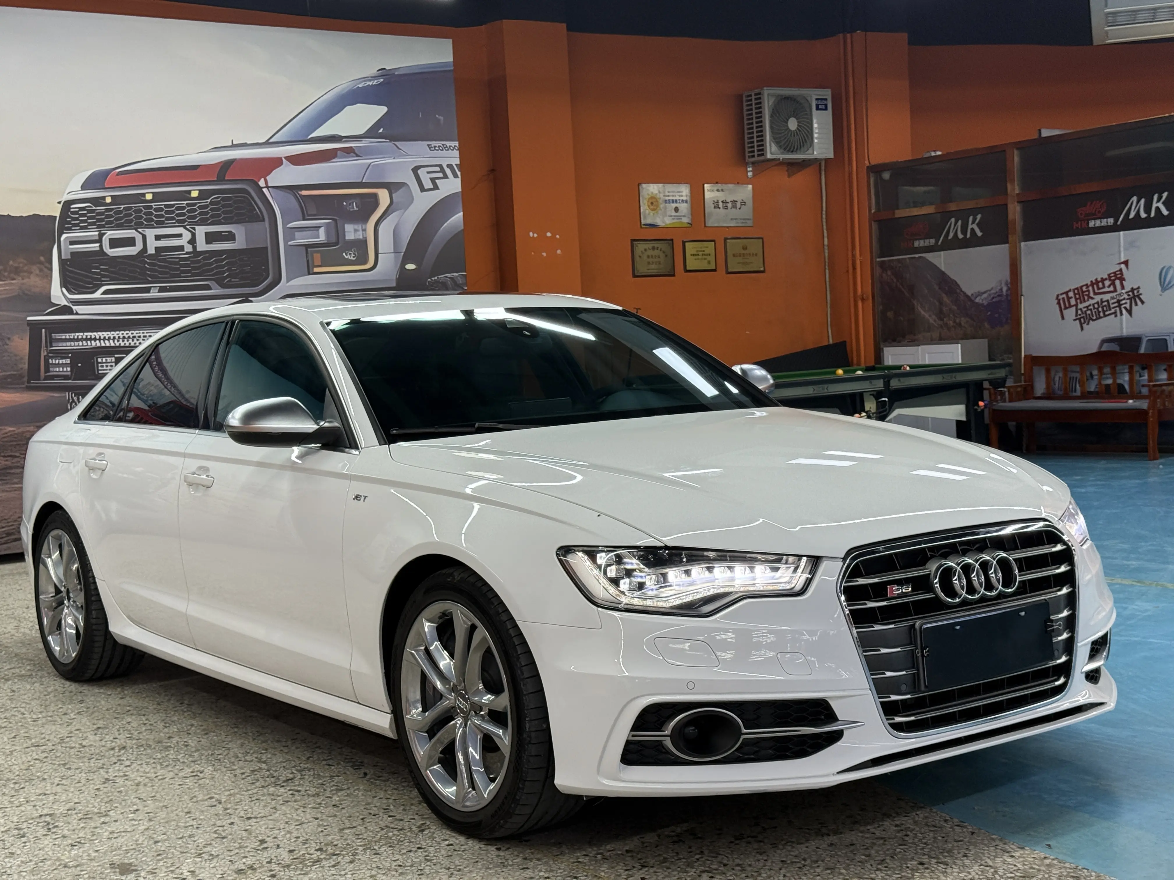 Audi S6  из Китая