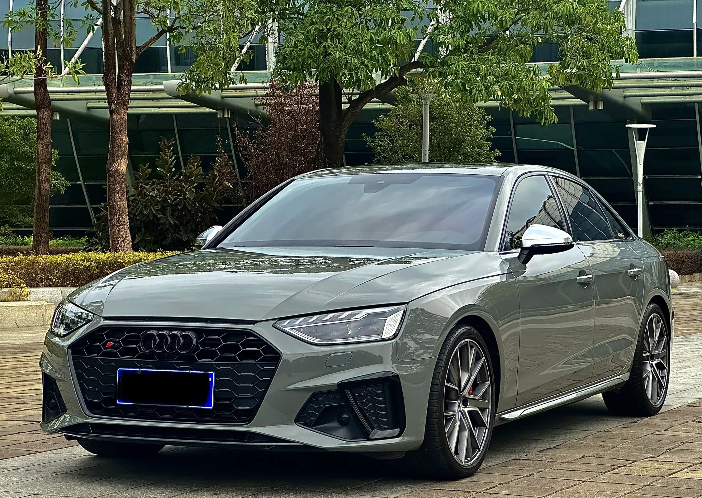 Audi S4  из Китая