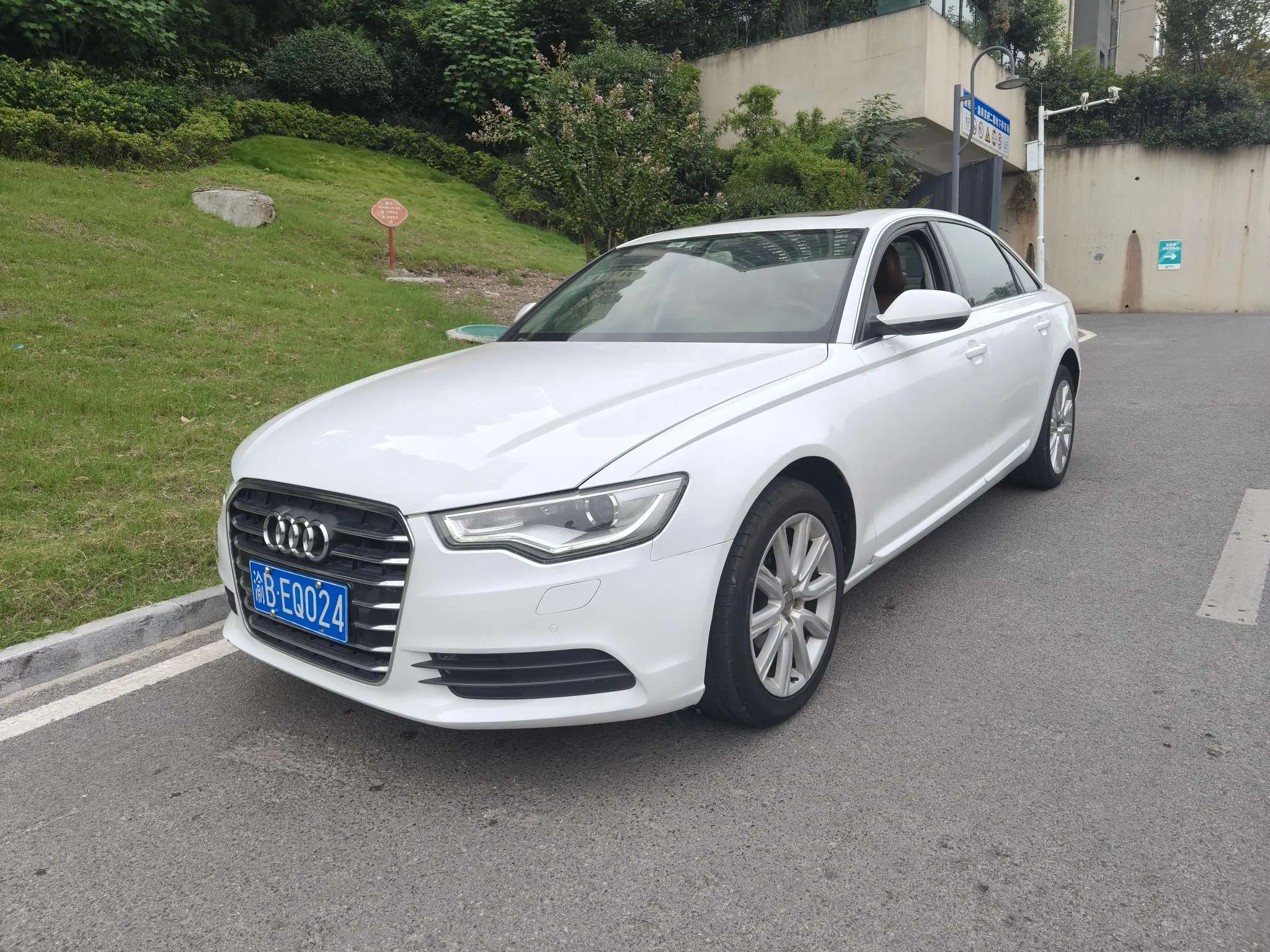 Audi A6L  из Китая