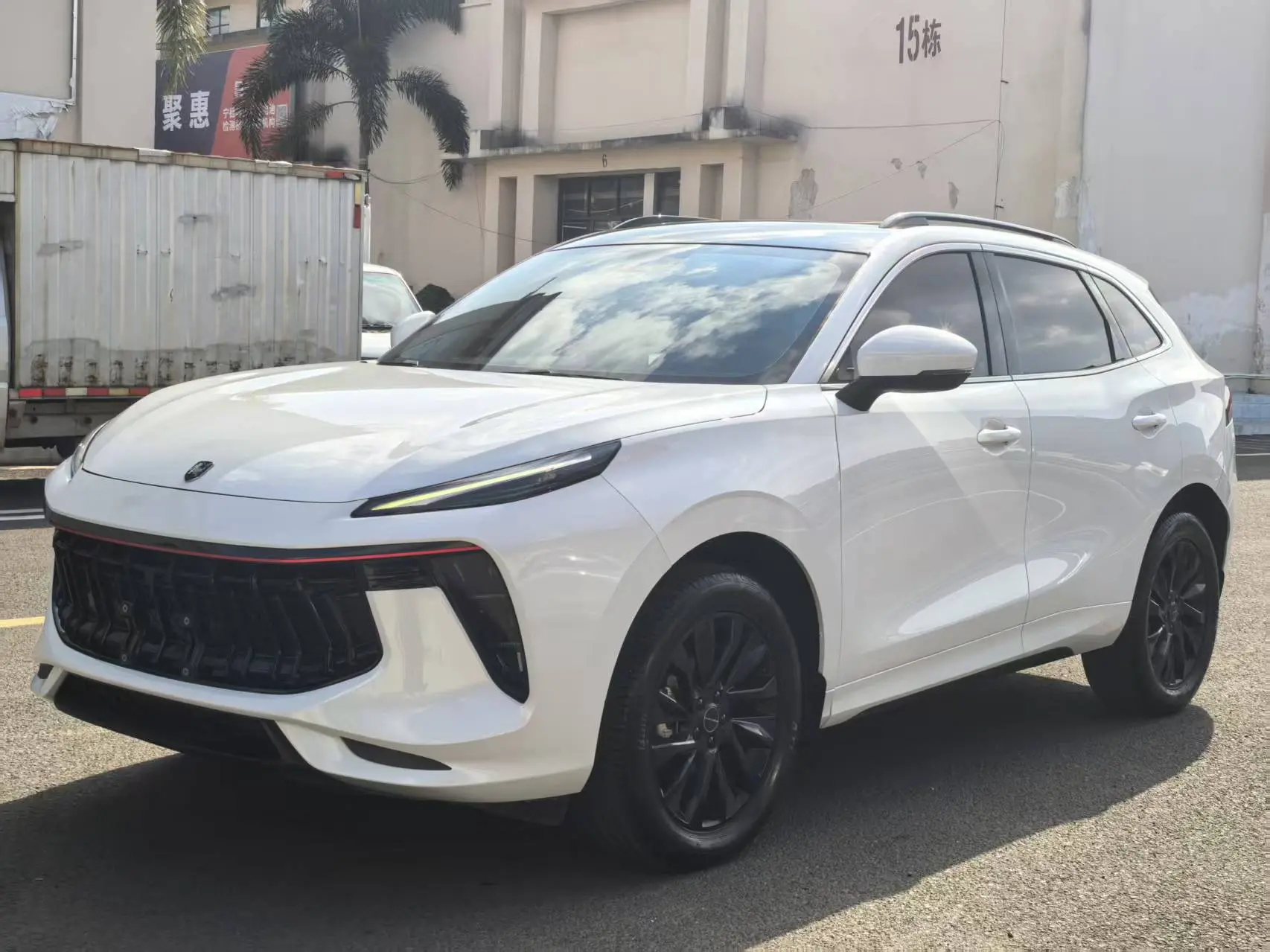 Forthing Fengxing T5 EVO  из Китая