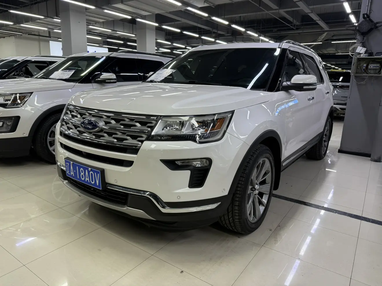 Ford Explorer  из Китая