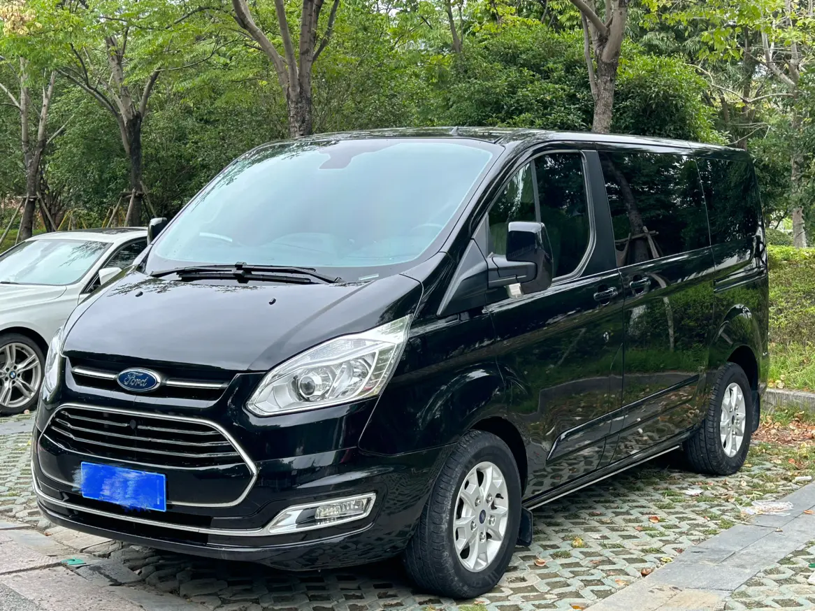 Ford Toureo  из Китая