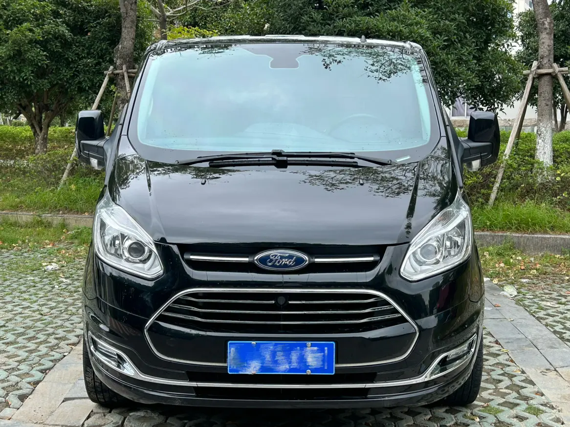 Ford Toureo  из Китая