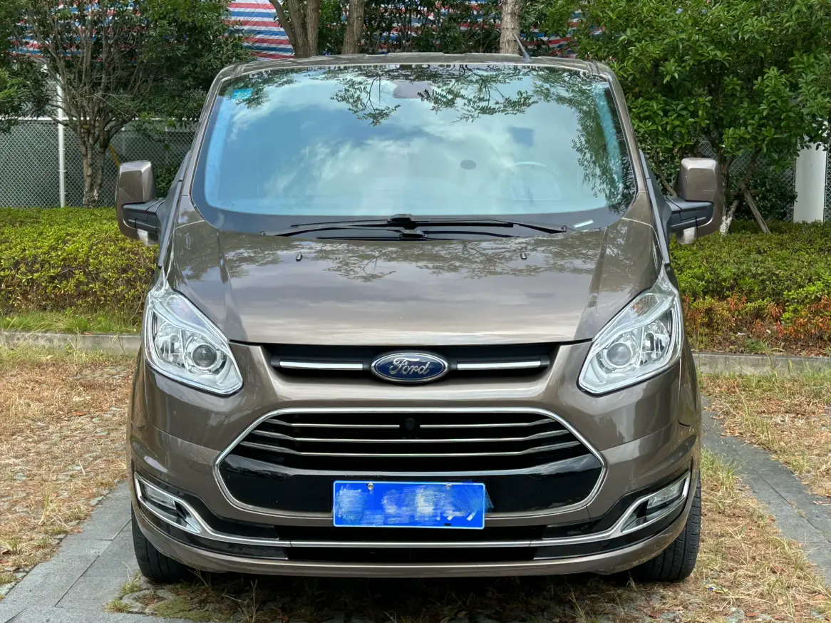 Ford Toureo  из Китая