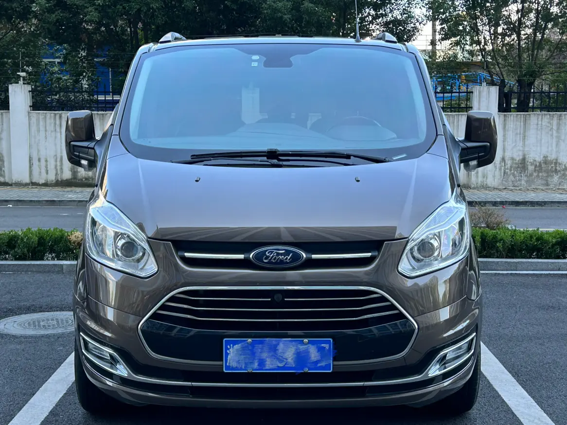 Ford Toureo  из Китая