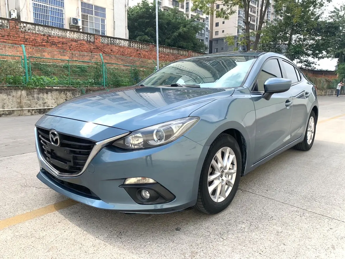 Mazda Axela (Mazda3)  из Китая
