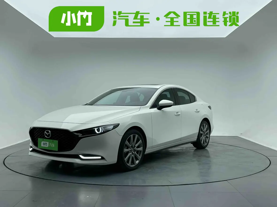 Mazda Axela (Mazda3)  из Китая