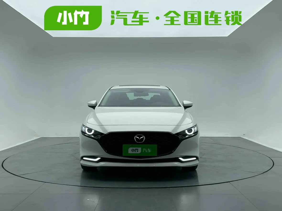 Mazda Axela (Mazda3)  из Китая