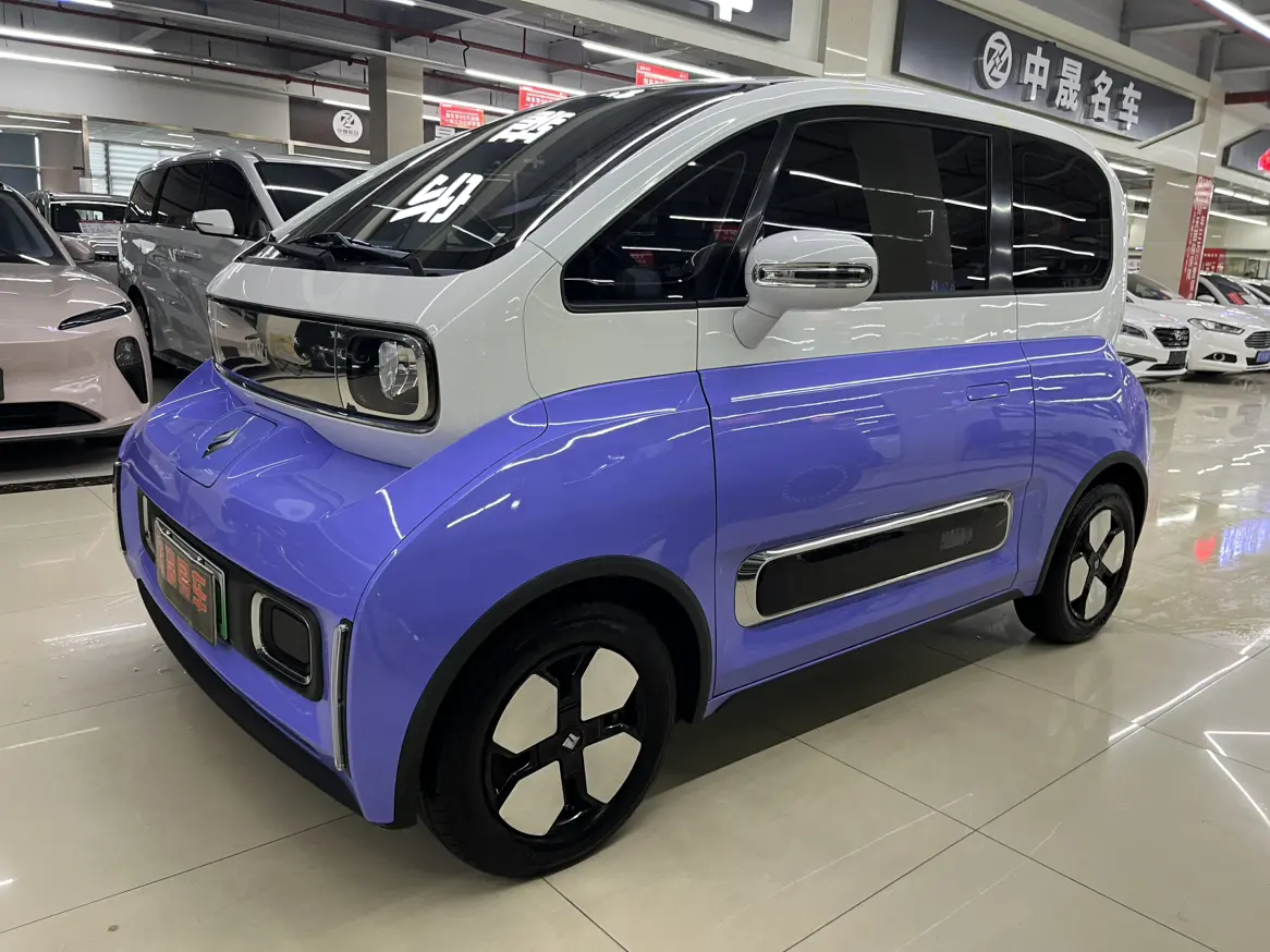 Baojun KiWi EV  из Китая