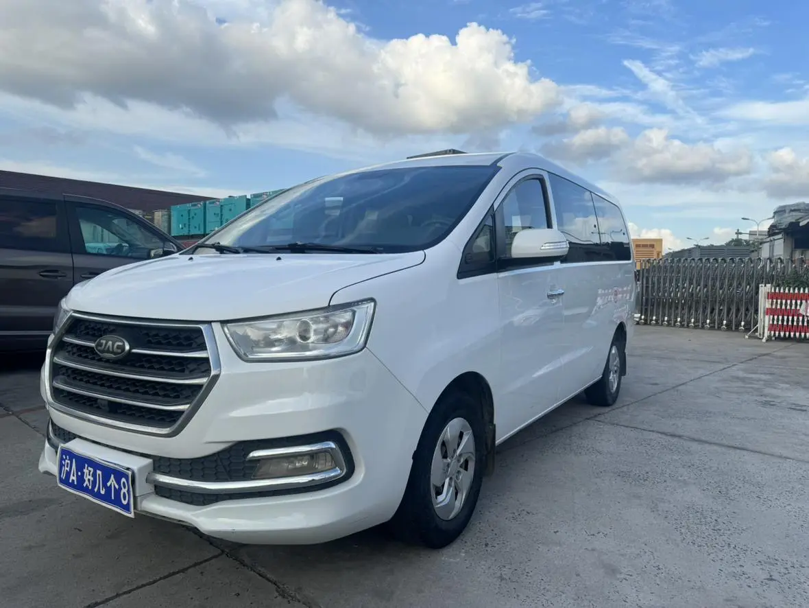 JAC Ruifeng M4  из Китая