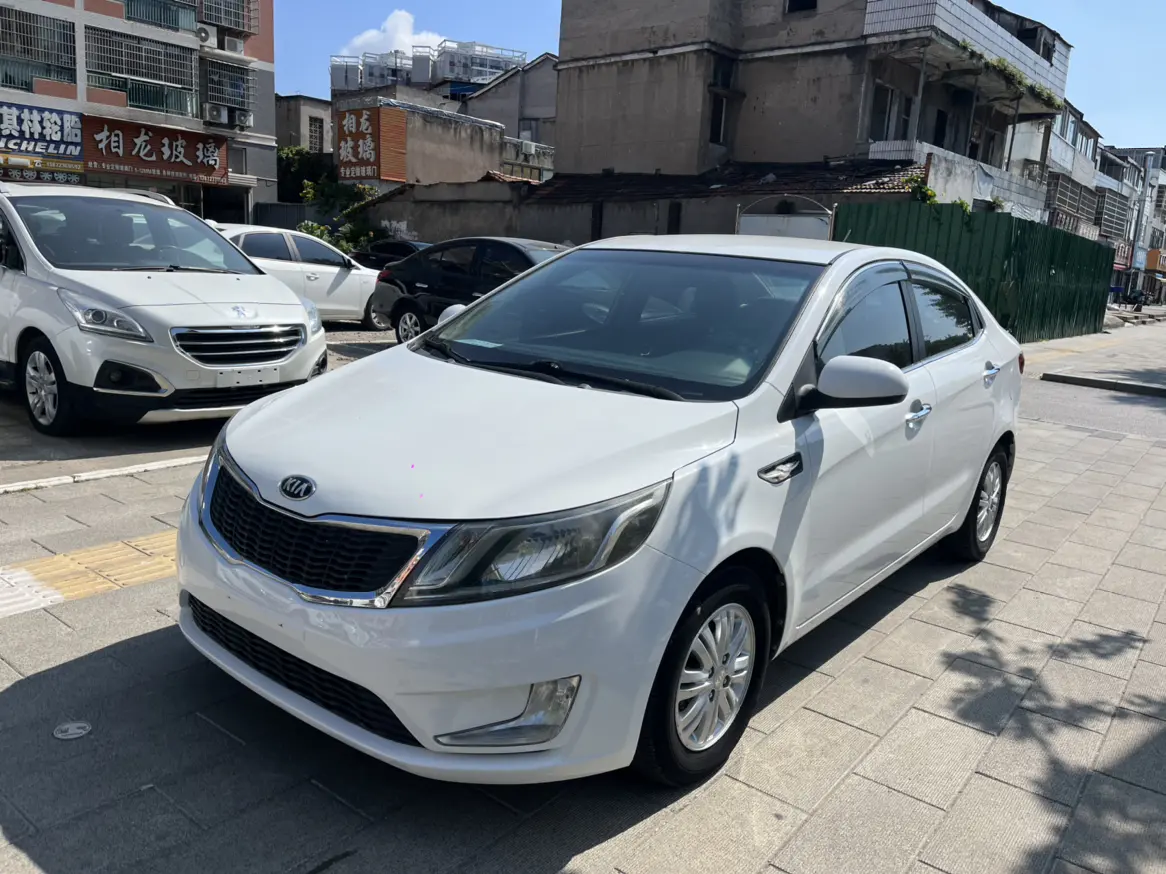 Kia K2  из Китая