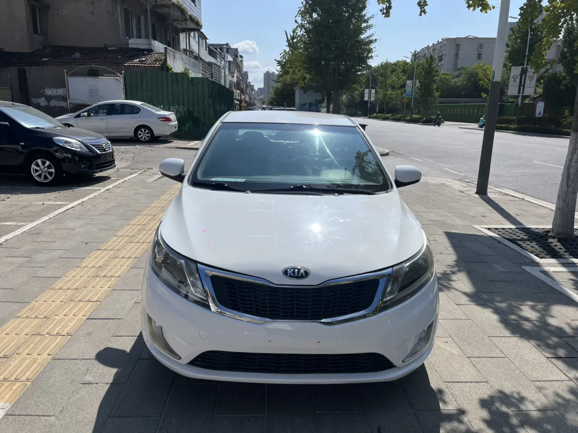 Kia K2  из Китая